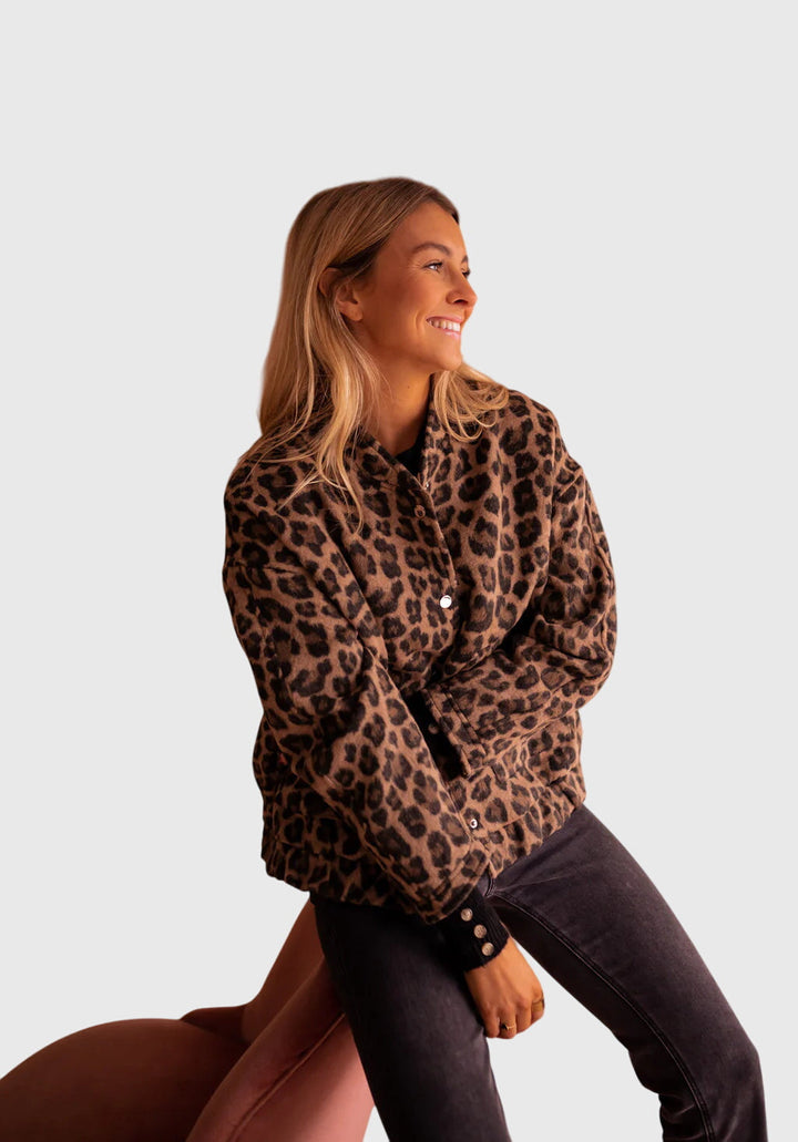 Elodie | Stylowa Kurtka w Panterkę