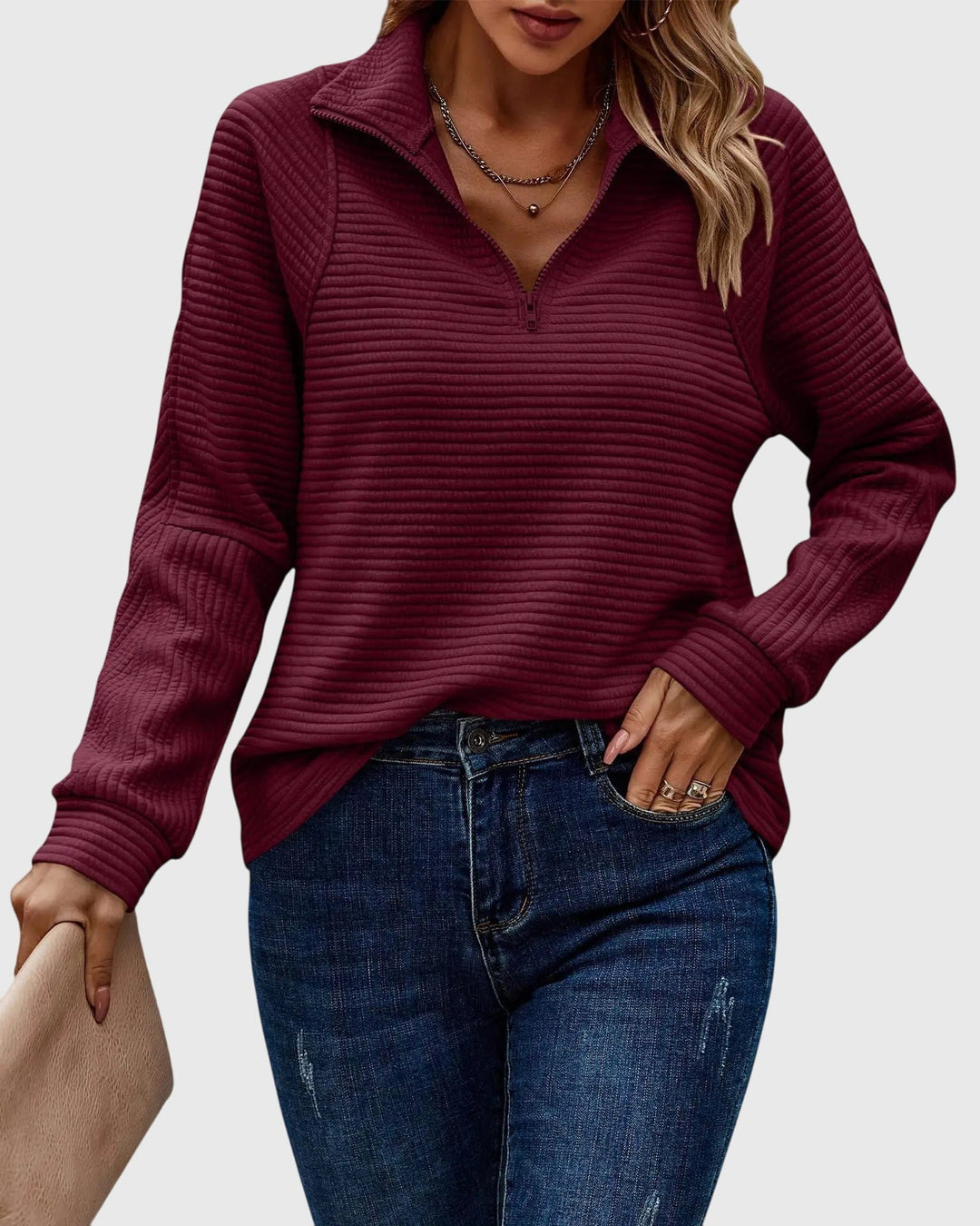 Abigail | Elegancki Sweter z Zamkiem