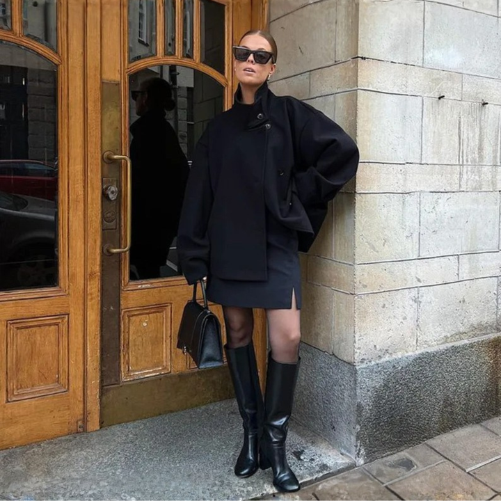 Bheki - Elegancki Płaszcz z Stojącym Kołnierzem i Długim Rękawem