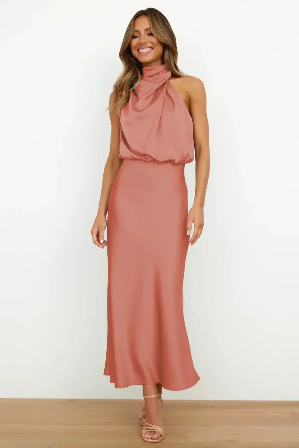 Faith | Elegancka Sukienka Wieczorowa na Halter dla Kobiet