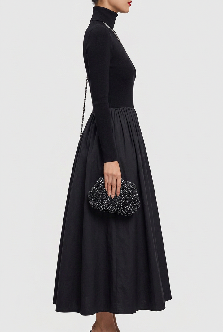 Selene | Elegancka Czarna Sukienka Midi z Wycięciami i Satyną